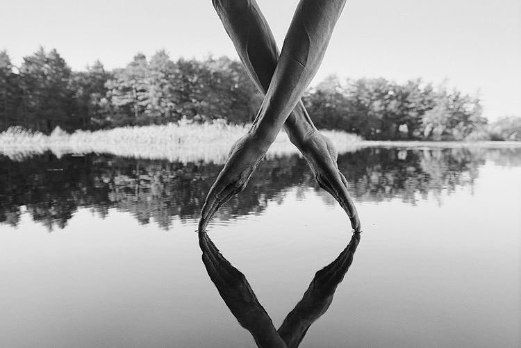 Archillect ID 363310