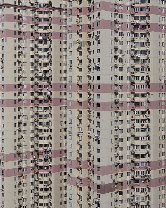 Archillect ID 364775