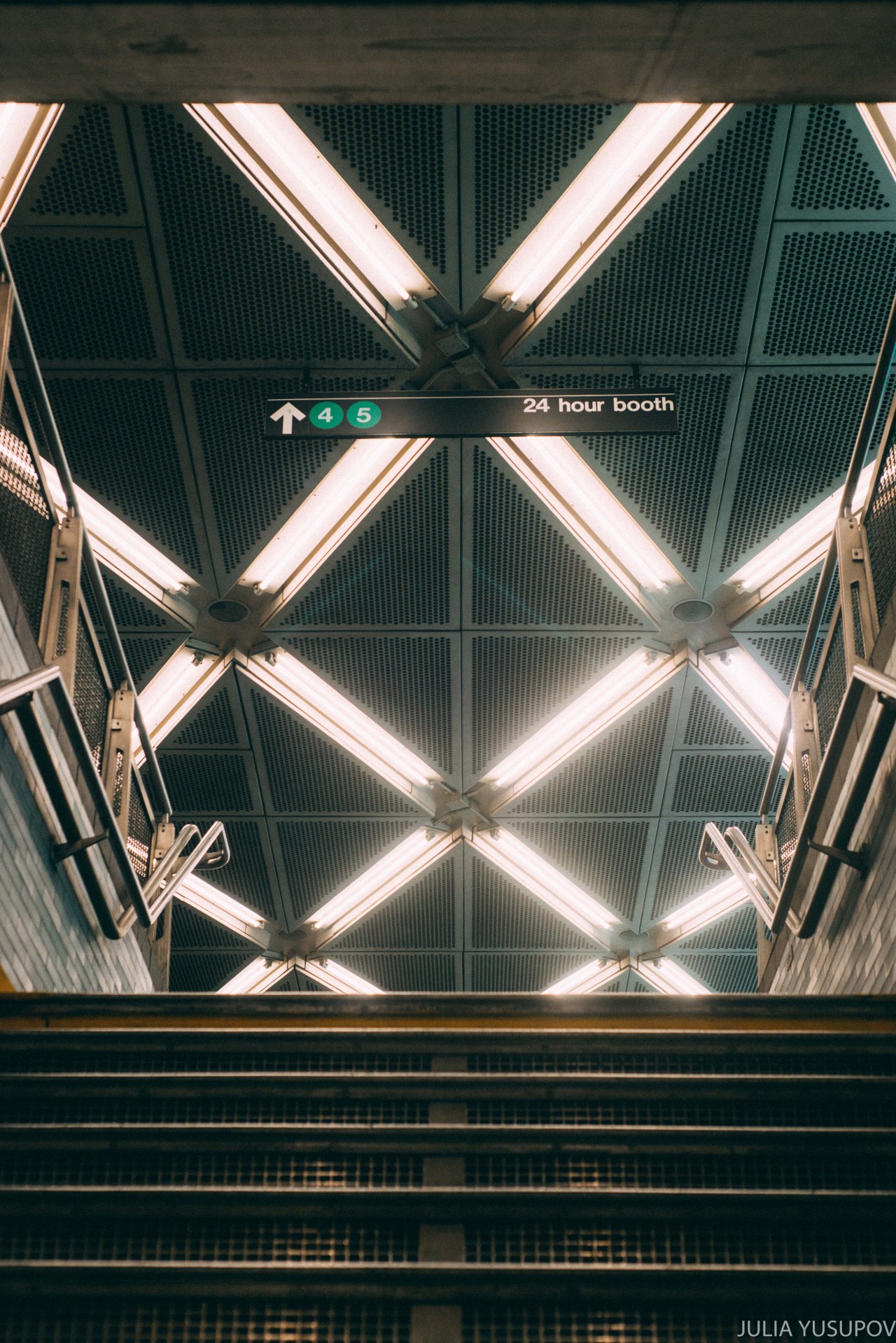 Archillect ID 366513