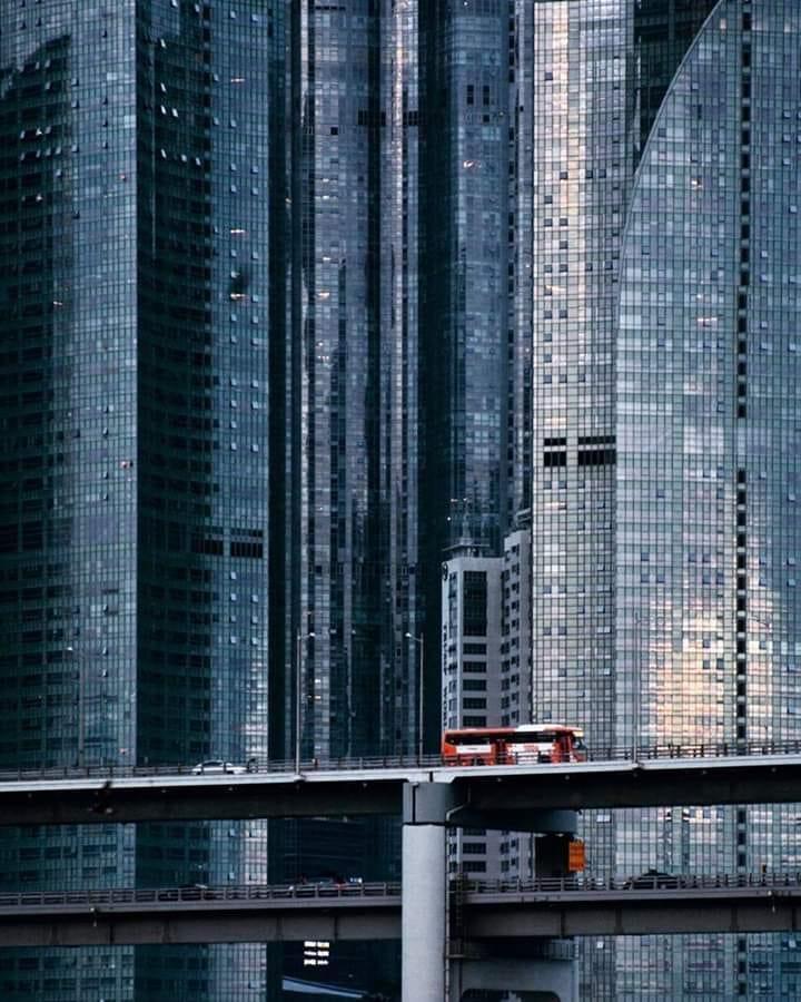 Archillect ID 367344