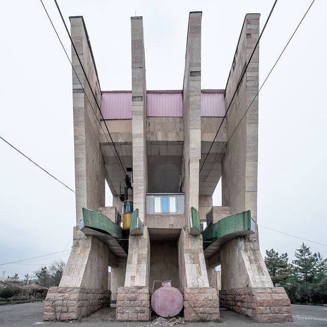 Archillect ID 368794