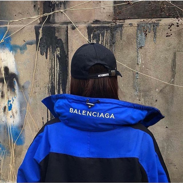 Archillect ID 370277