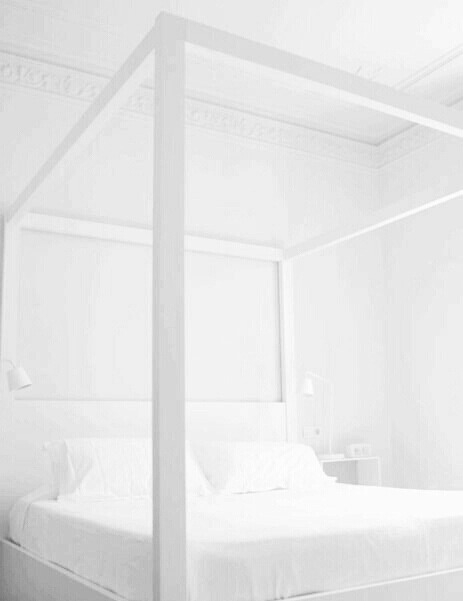 Archillect ID 370279