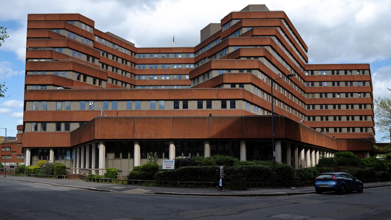 Archillect ID 370292