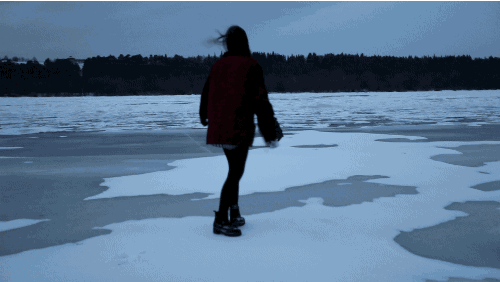 Archillect ID 370322