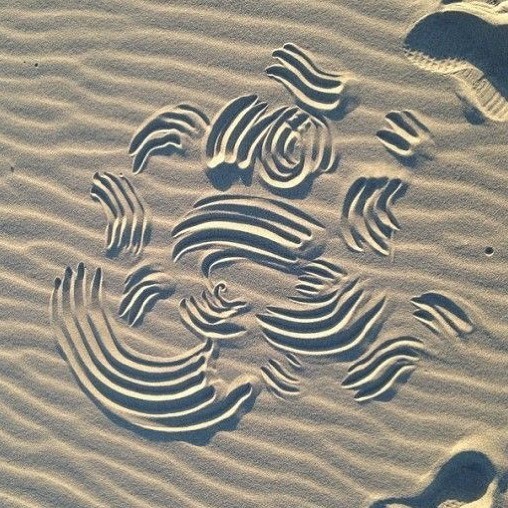 Archillect ID 370356