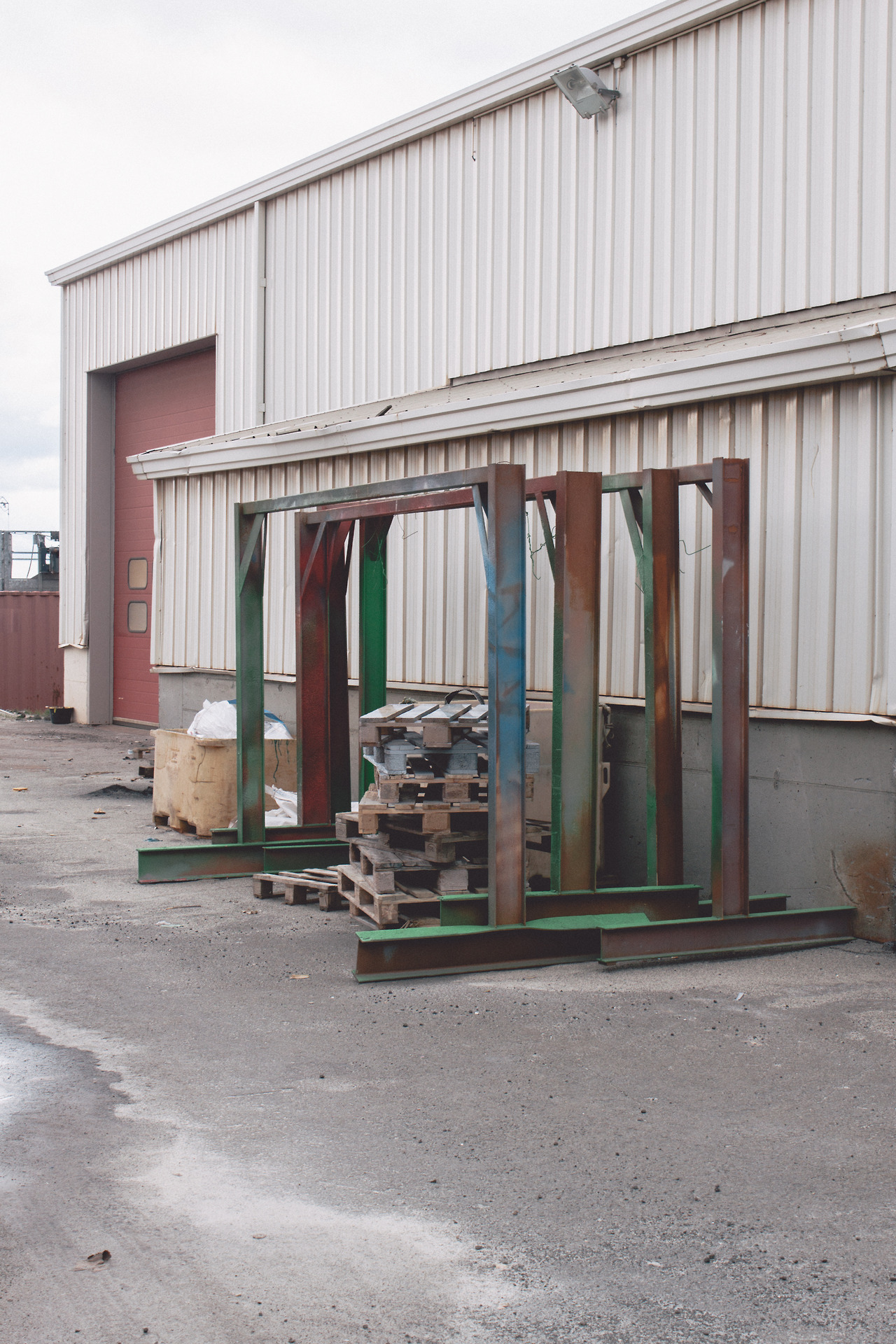 Archillect ID 370372