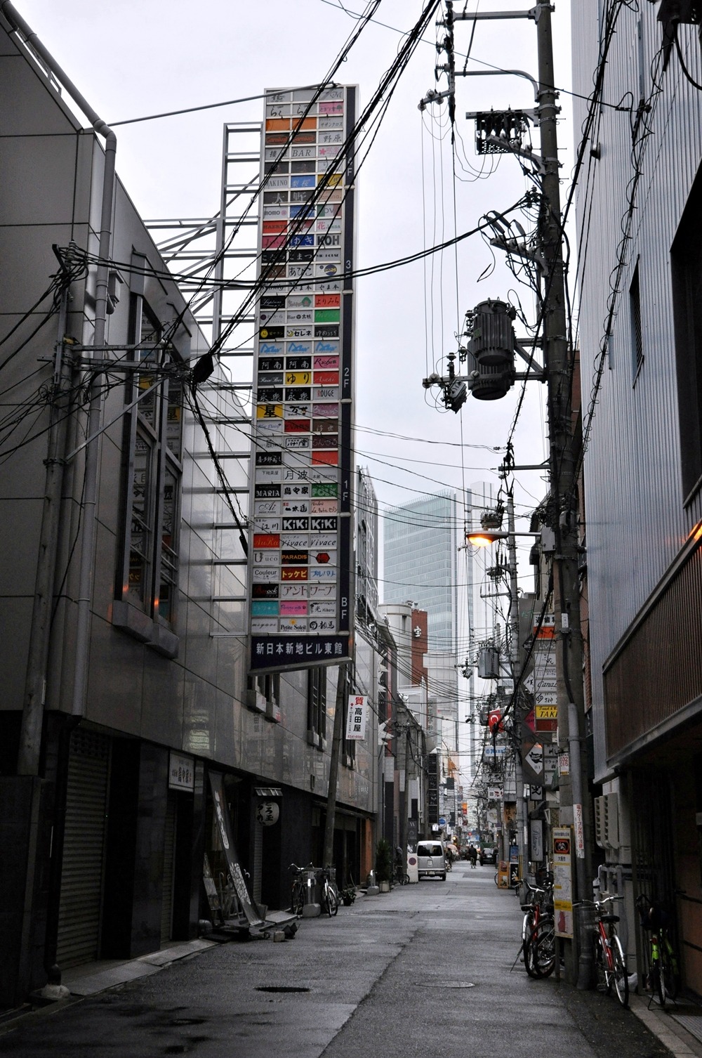 Archillect ID 370374