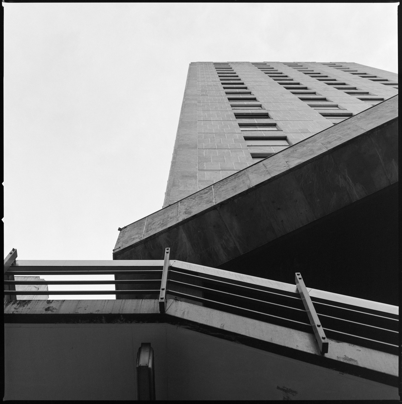 Archillect ID 370382