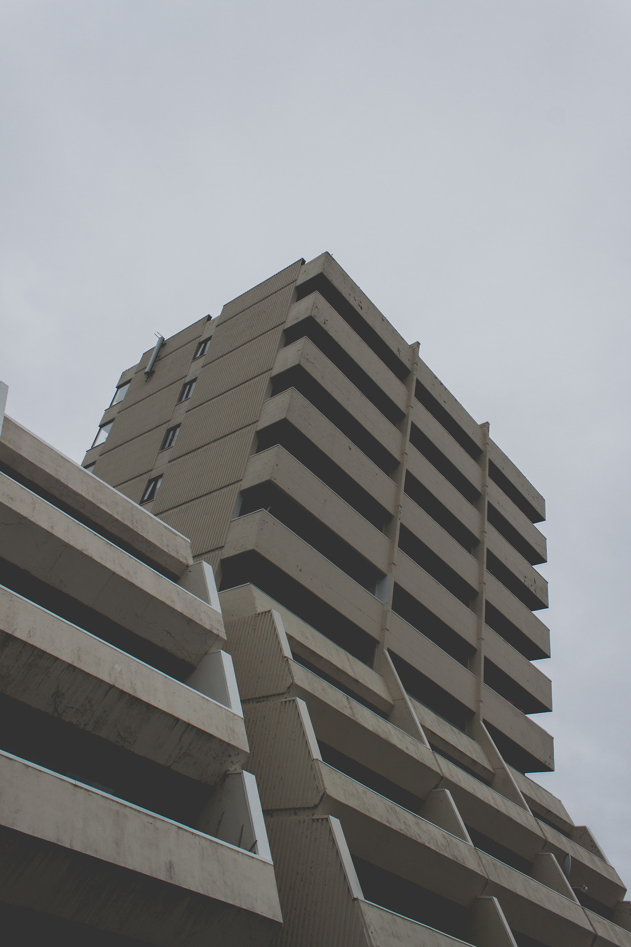 Archillect ID 370541