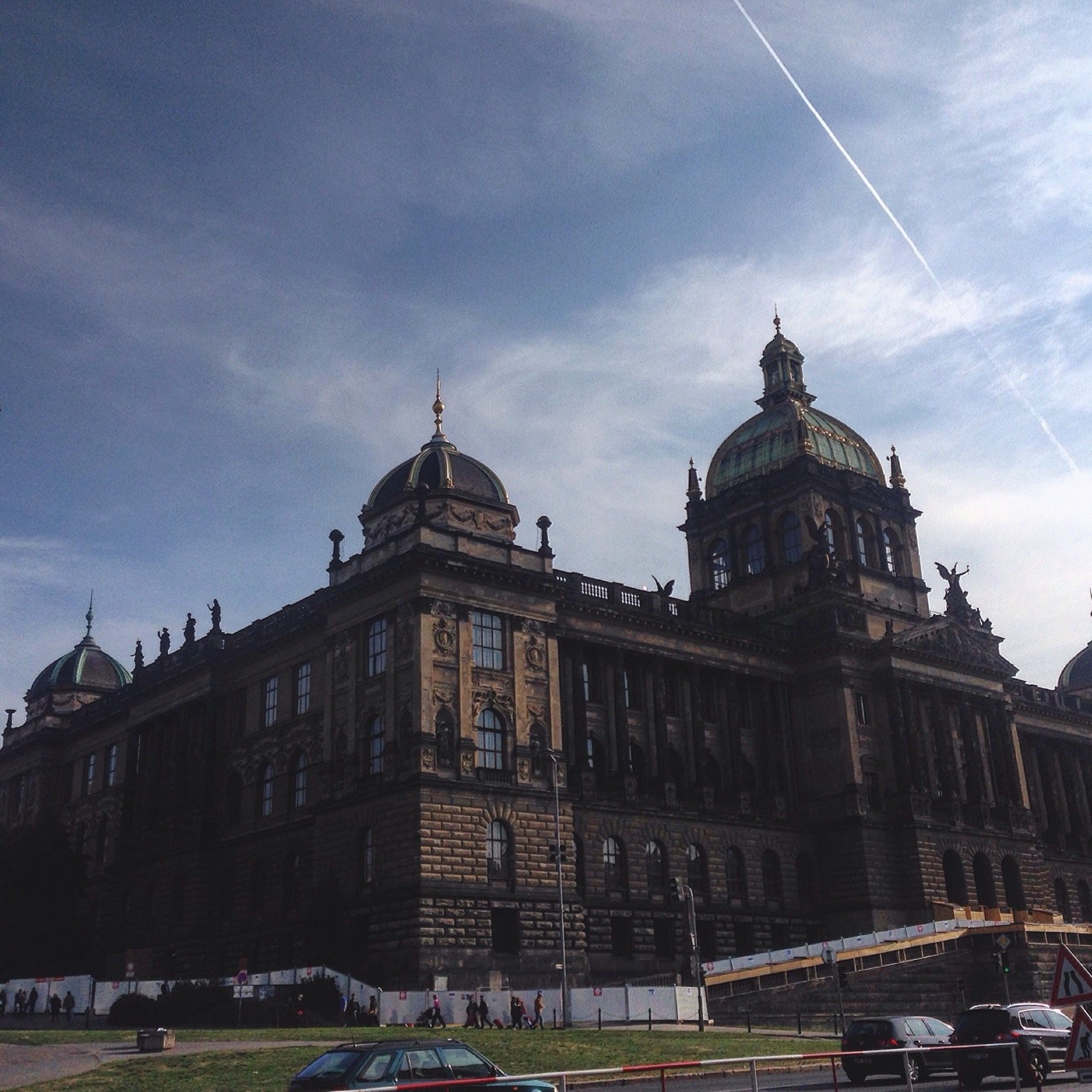 Archillect ID 370548