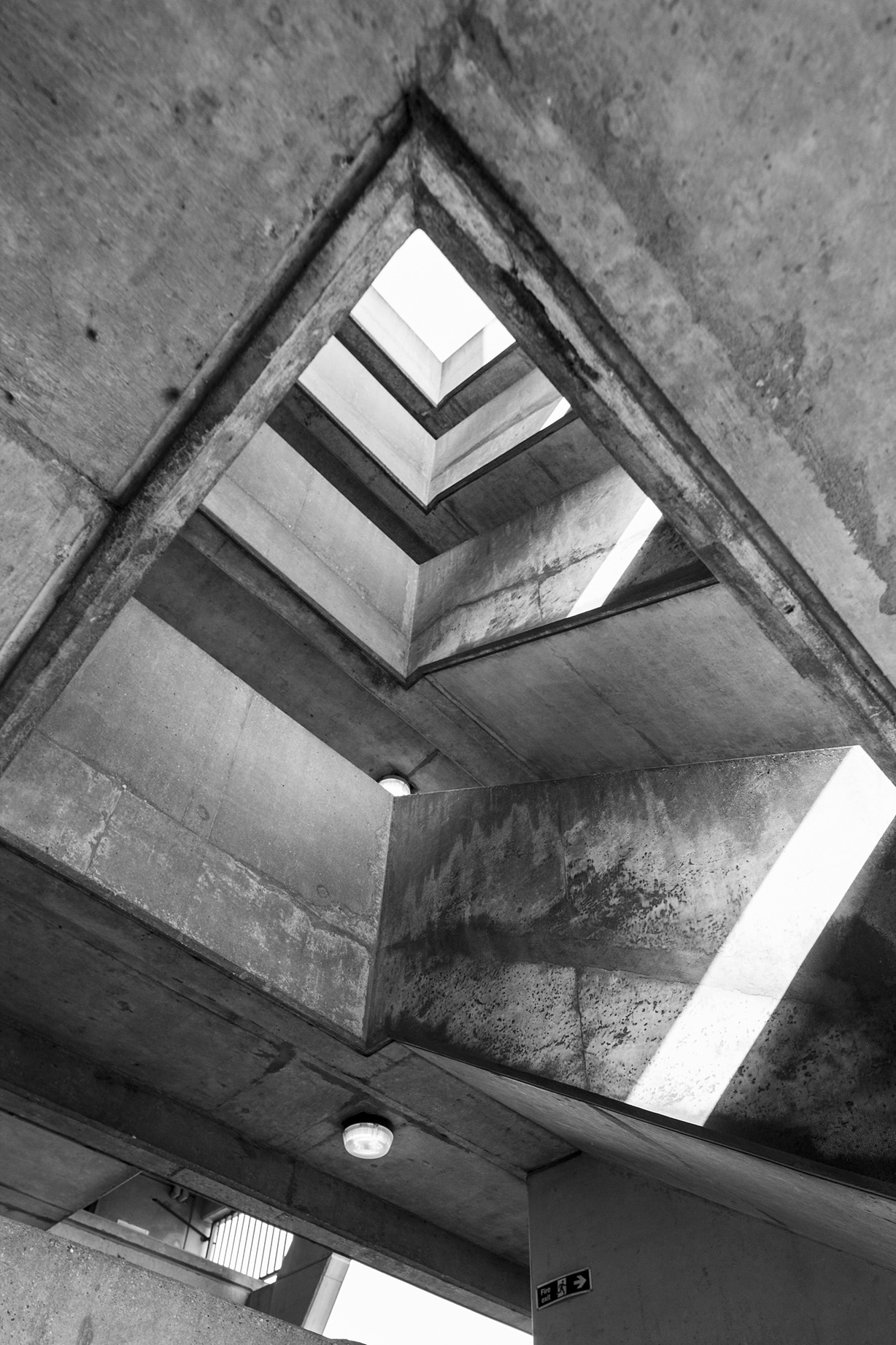 Archillect ID 370563