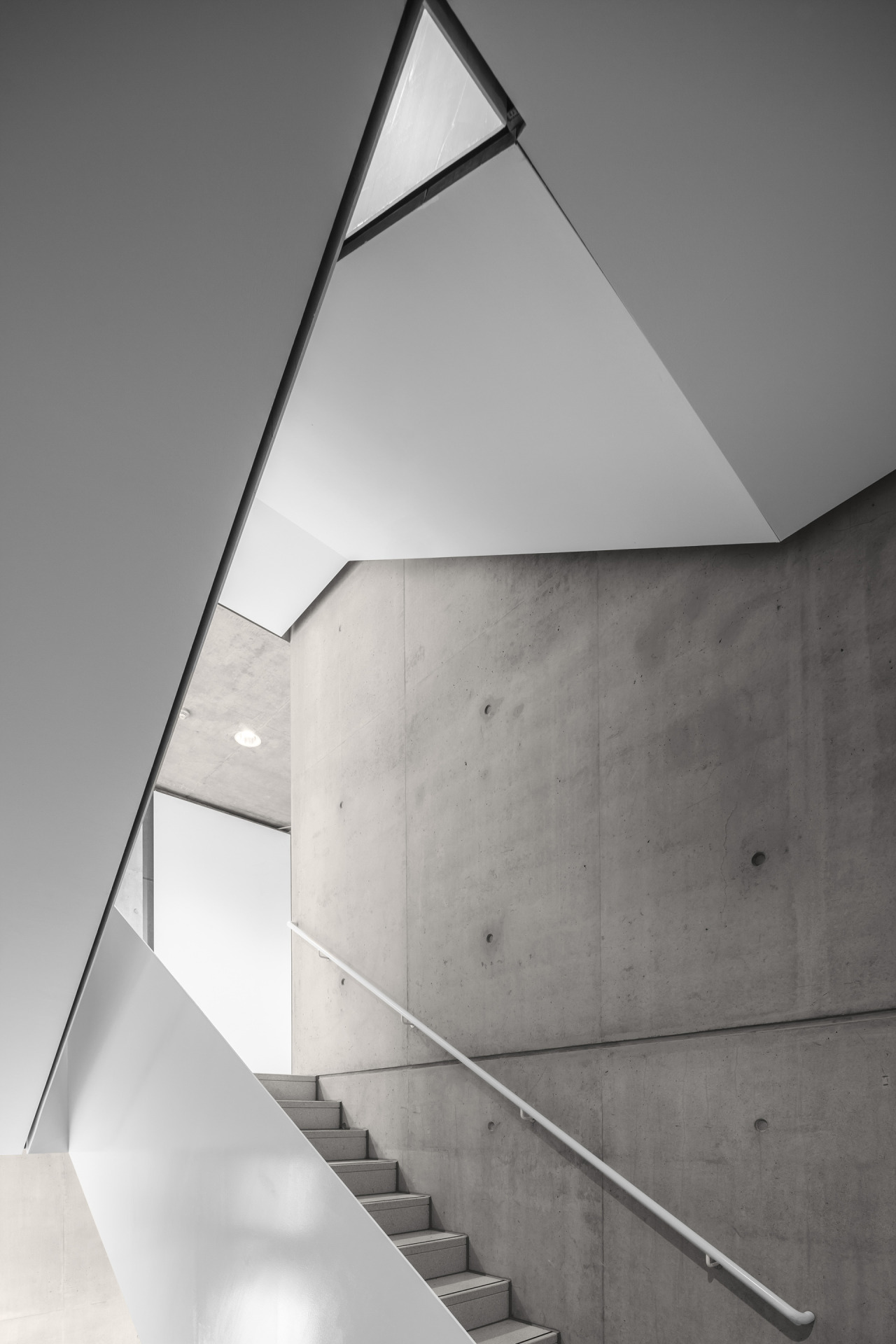 Archillect ID 370566