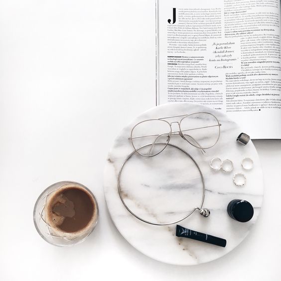 Archillect ID 370684