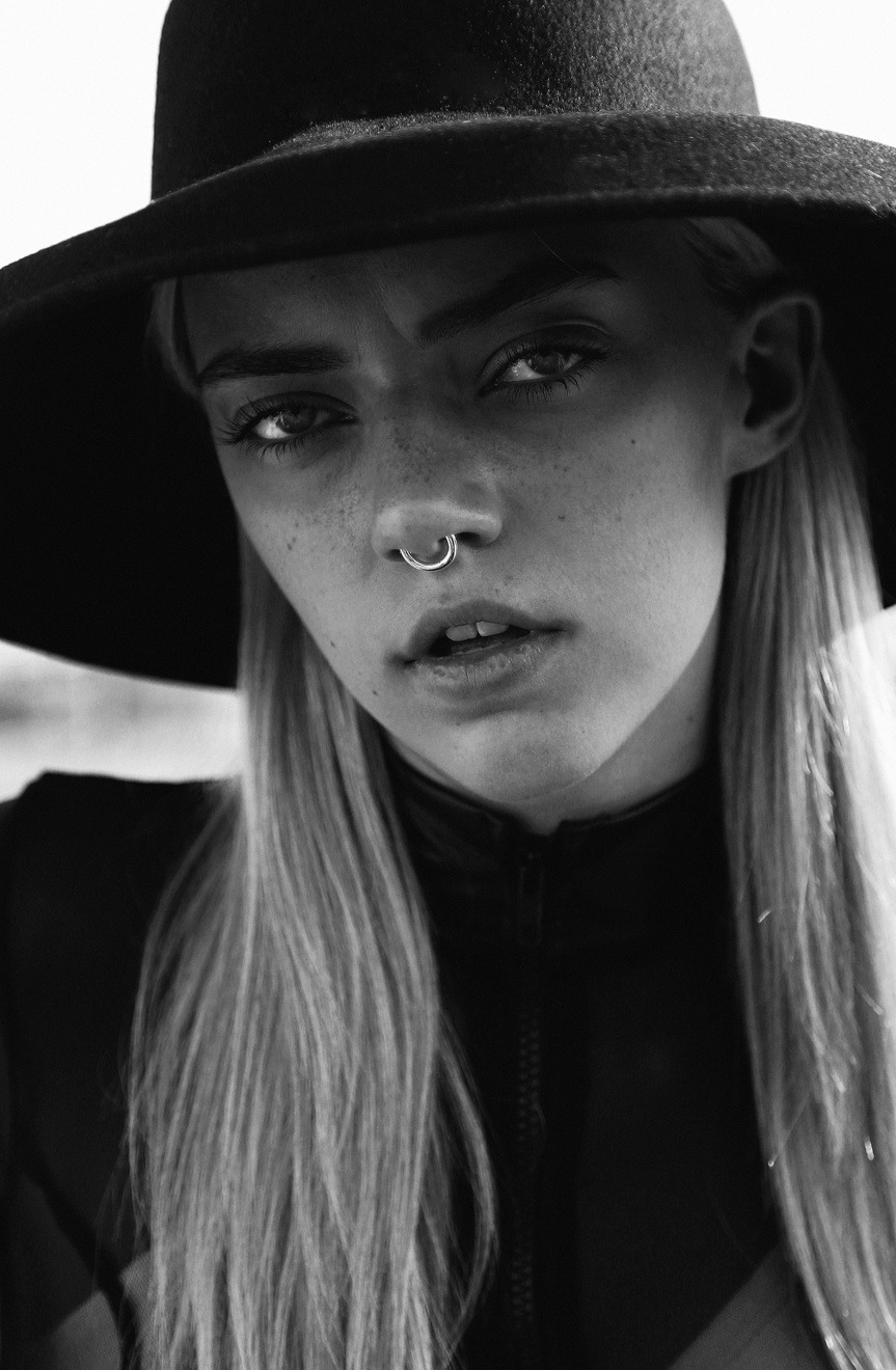 Archillect ID 370722