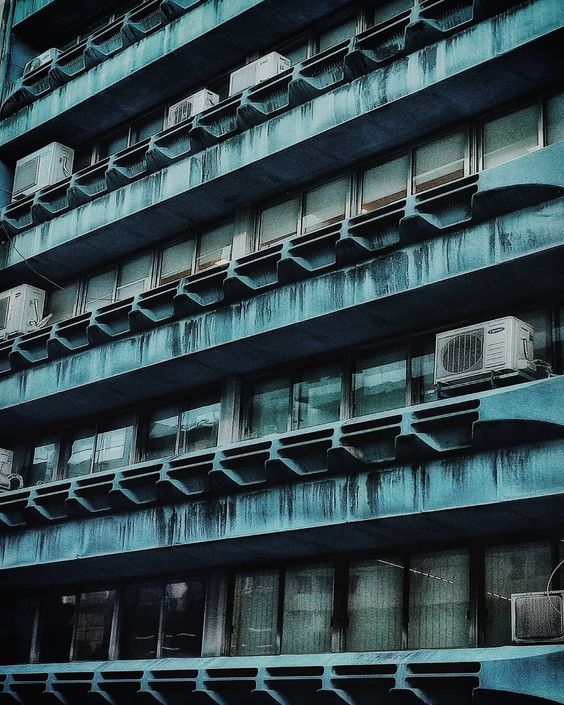 Archillect ID 370745