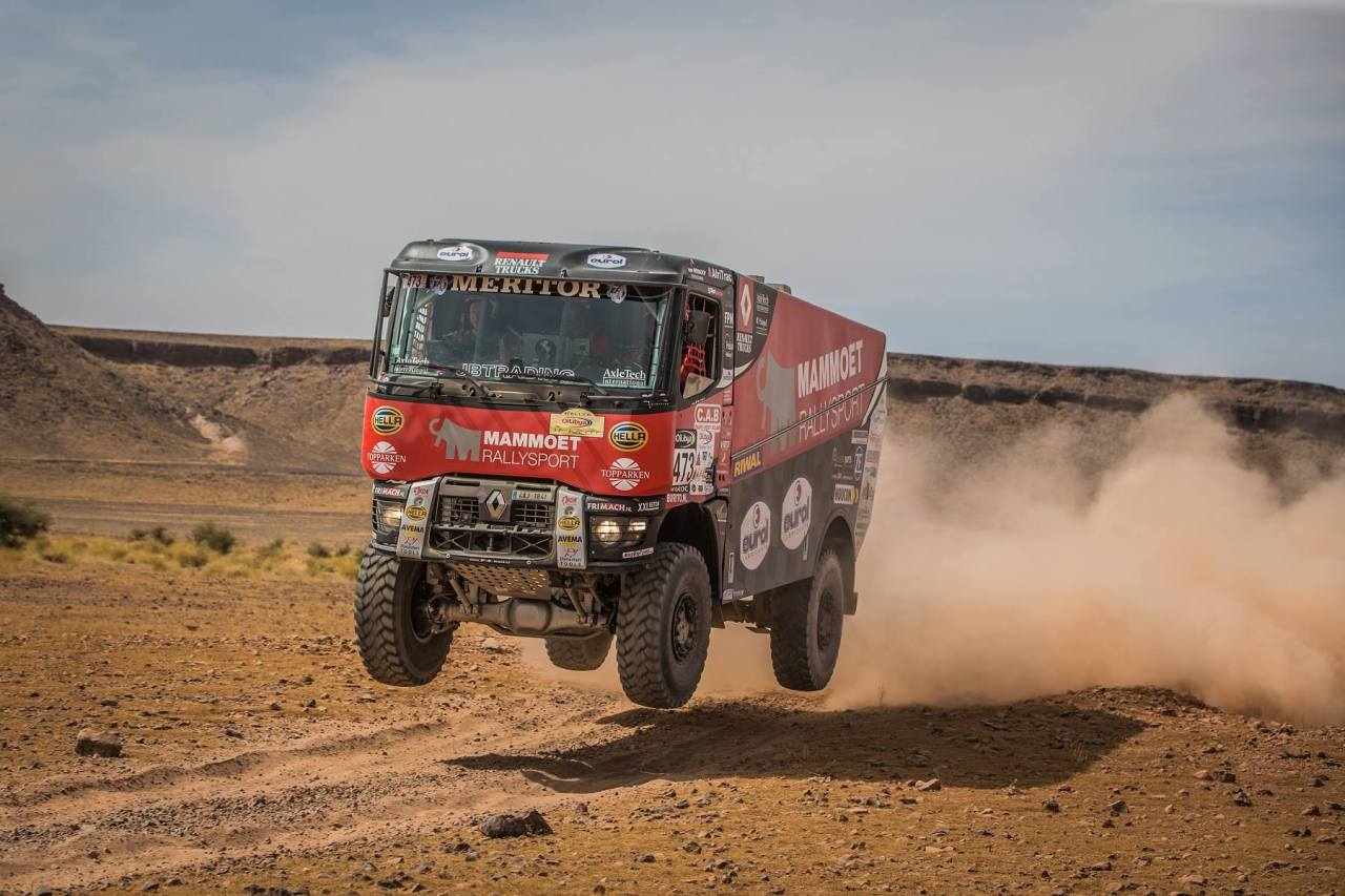 Archillect ID 370779