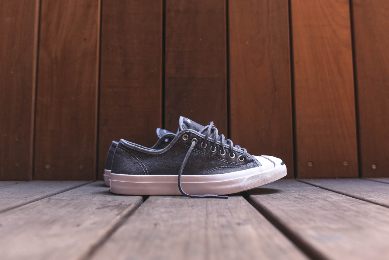 Archillect ID 370781