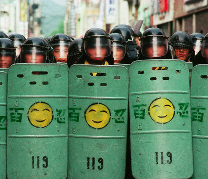 Archillect ID 370904