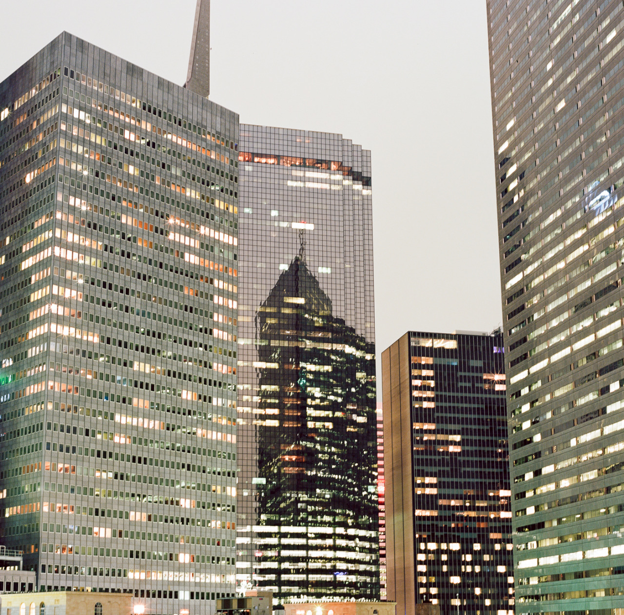 Archillect ID 370909