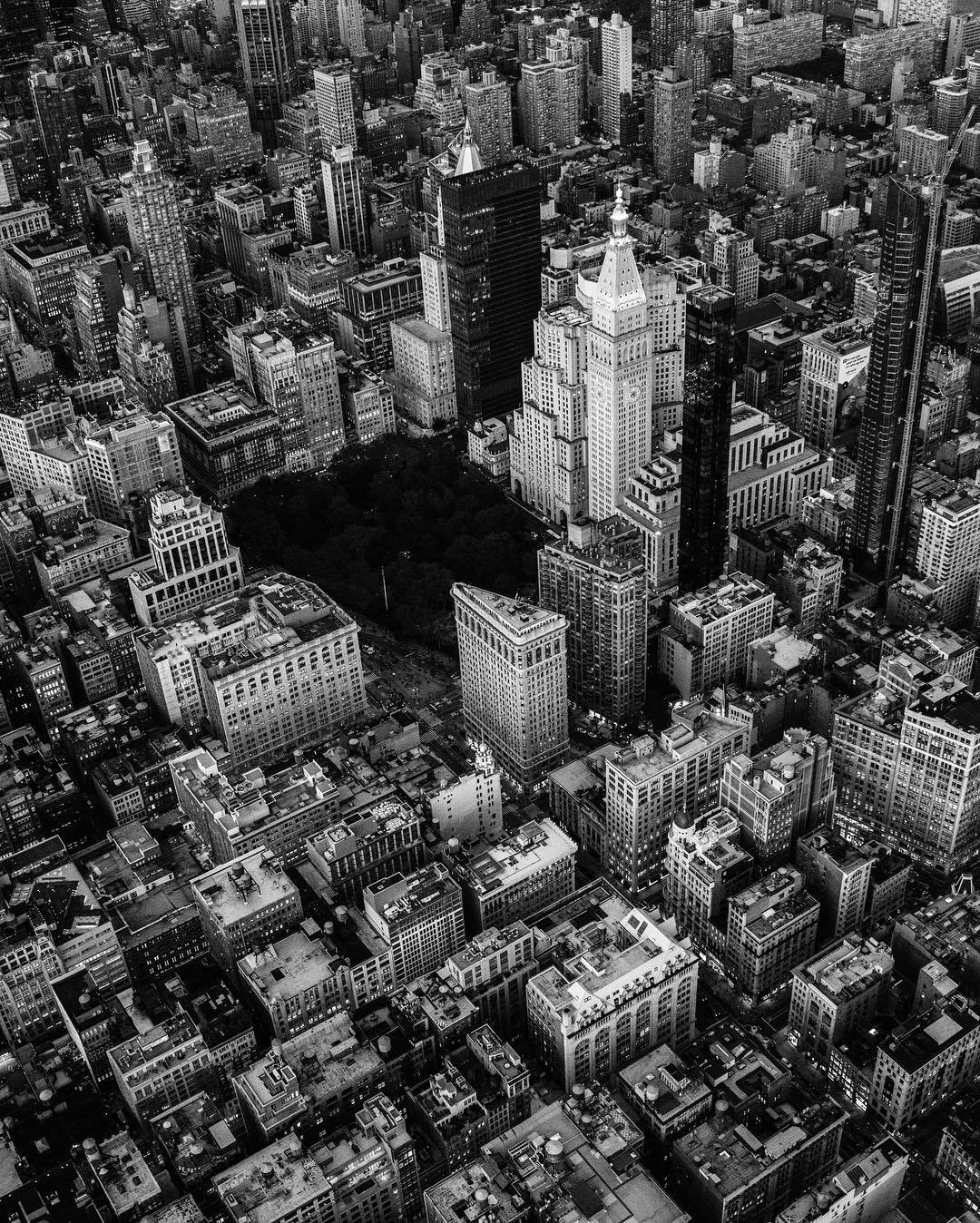 Archillect ID 370997