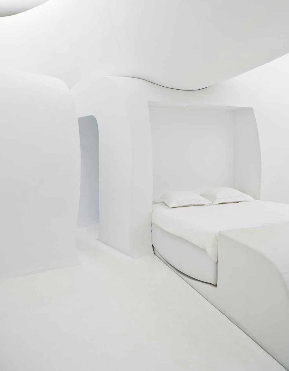 Archillect ID 371018