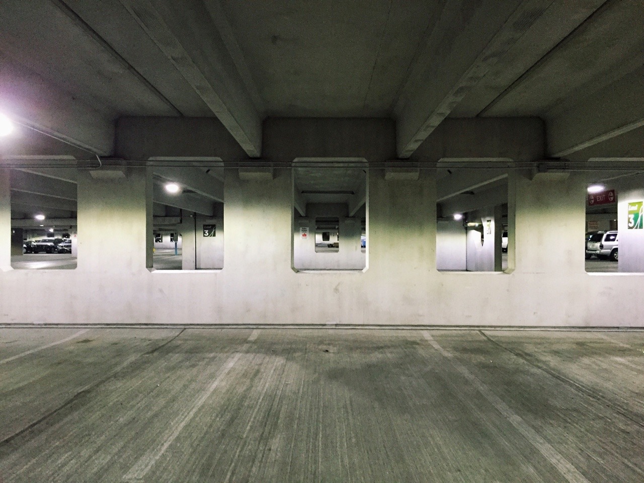 Archillect ID 371100