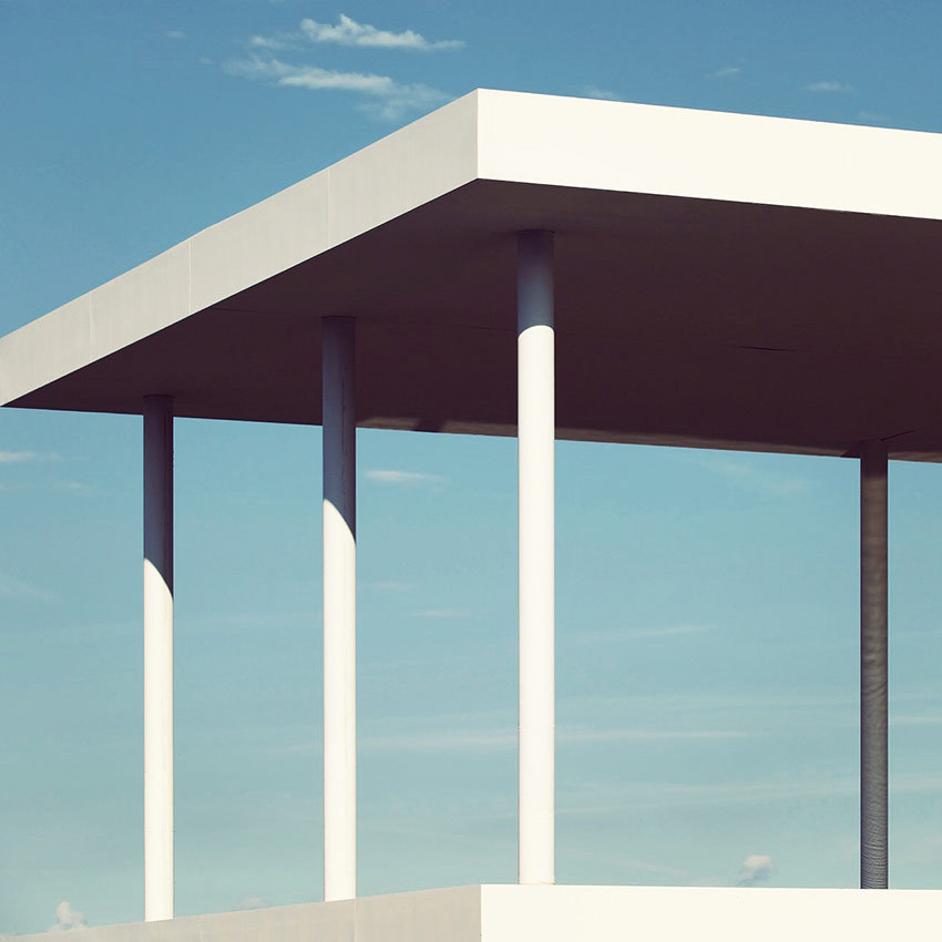 Archillect ID 371143