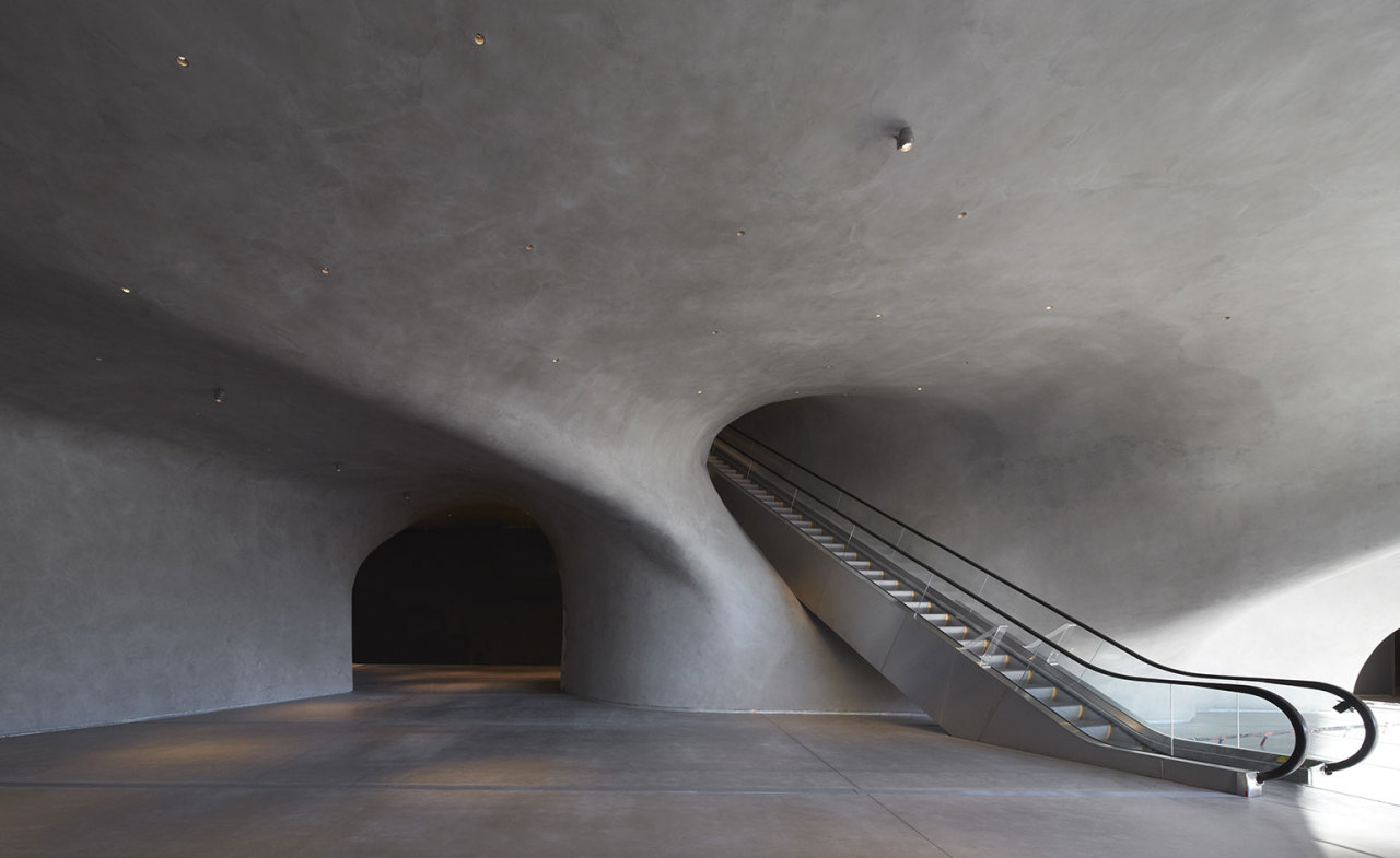 Archillect ID 371209