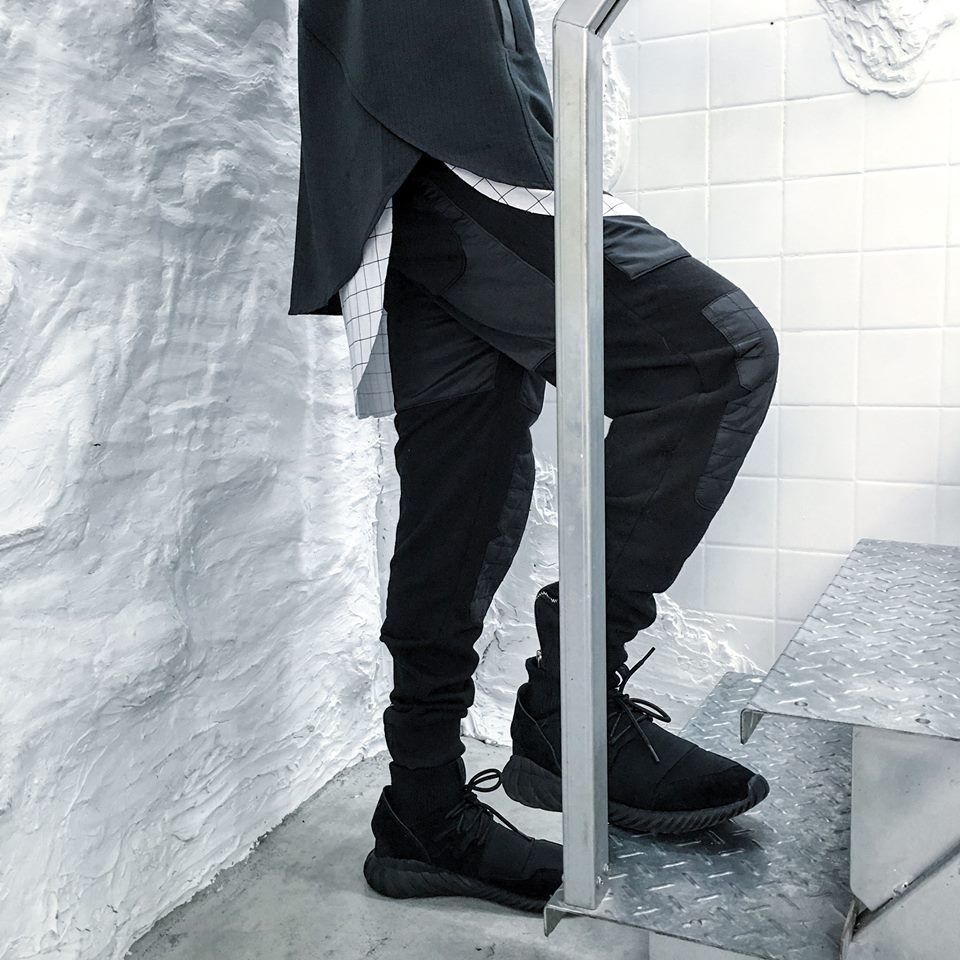 Archillect ID 371239