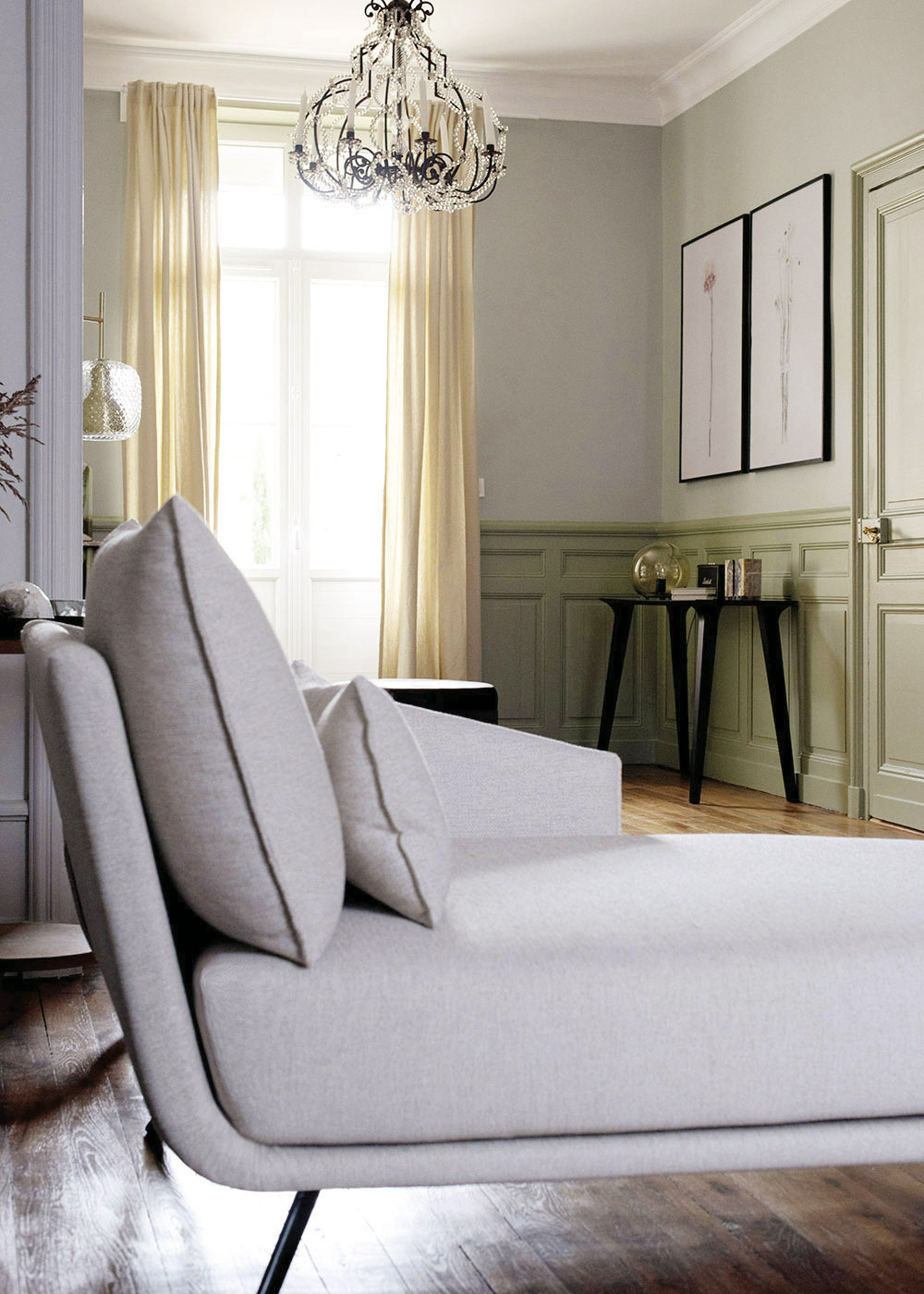 Archillect ID 371283