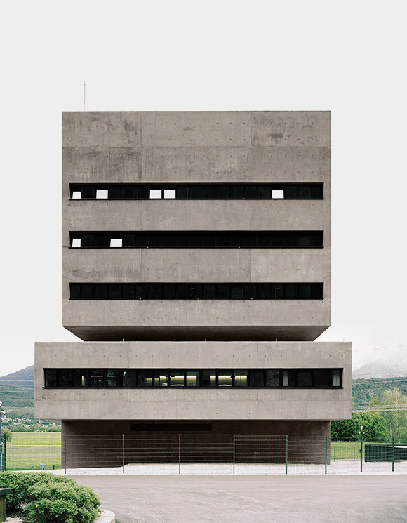 Archillect ID 371291