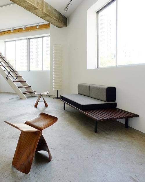 Archillect ID 371521