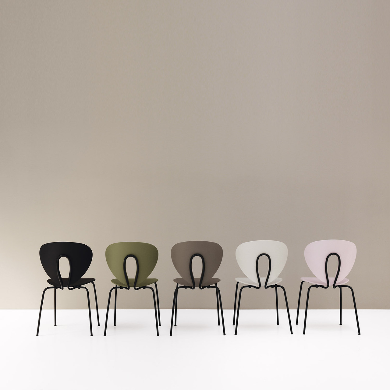 Archillect ID 371633