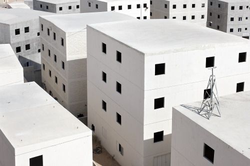 Archillect ID 371641