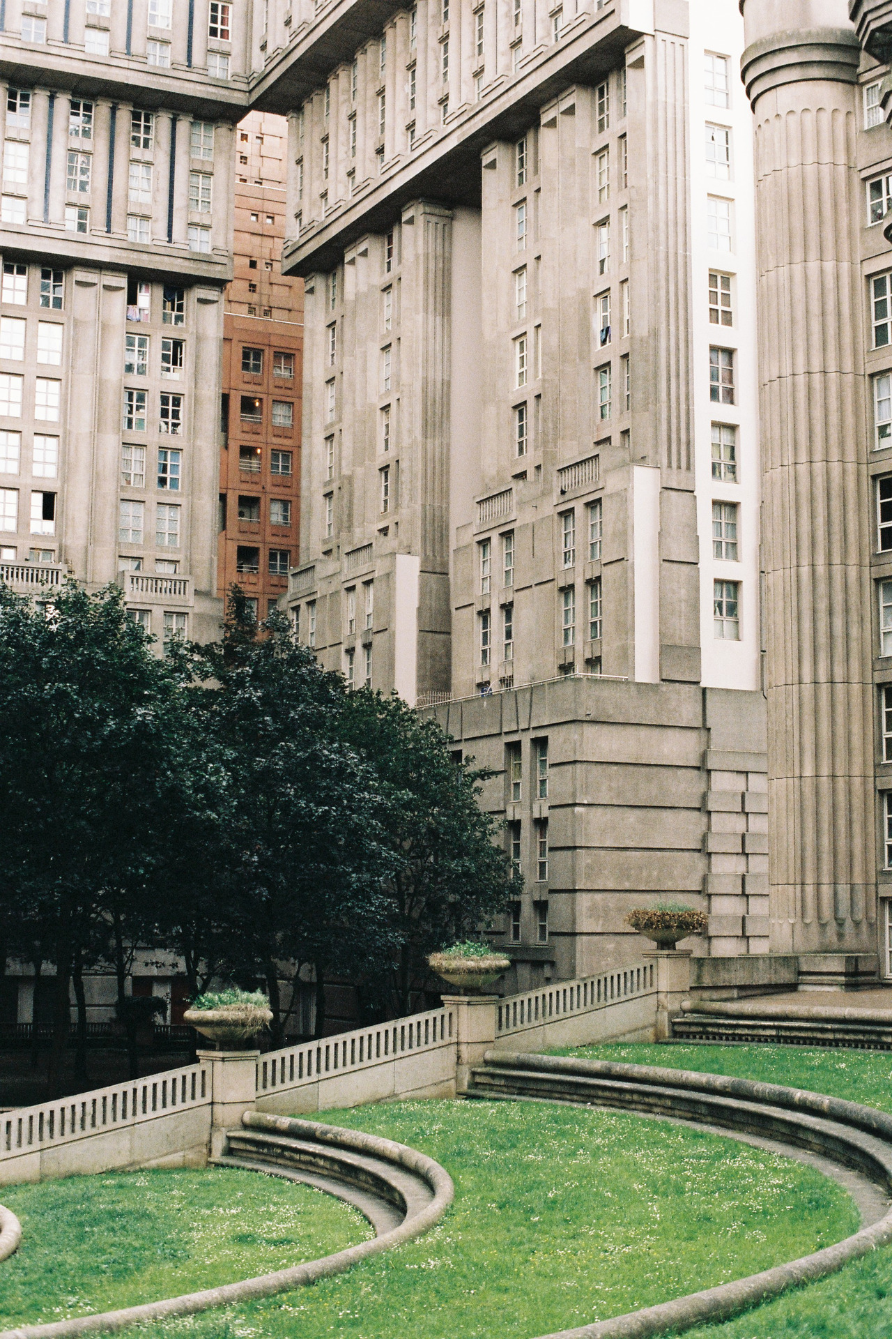 Archillect ID 371672