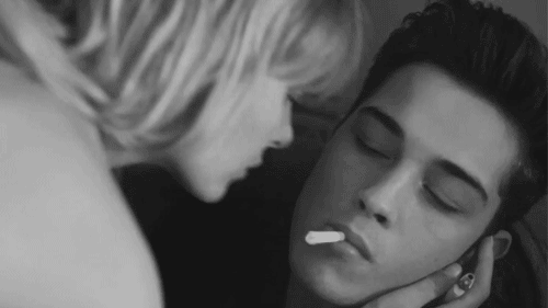 Archillect ID 371779