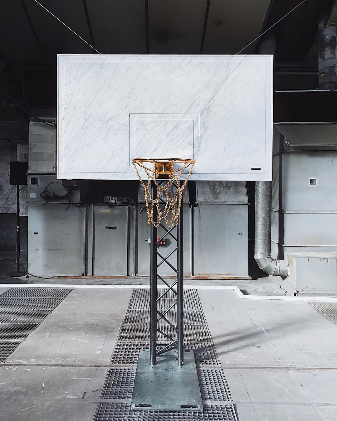 Archillect ID 371808