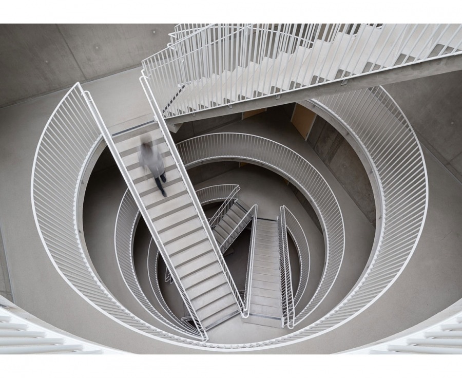 Archillect ID 371854