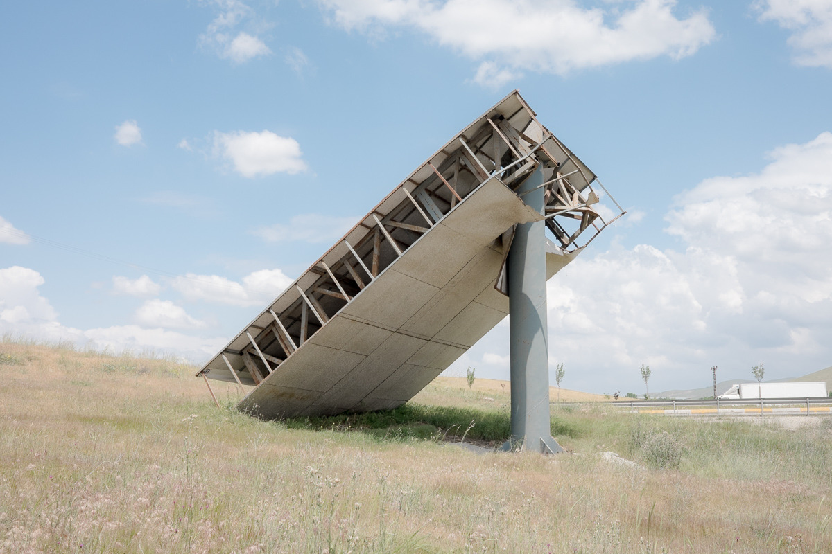 Archillect ID 371861