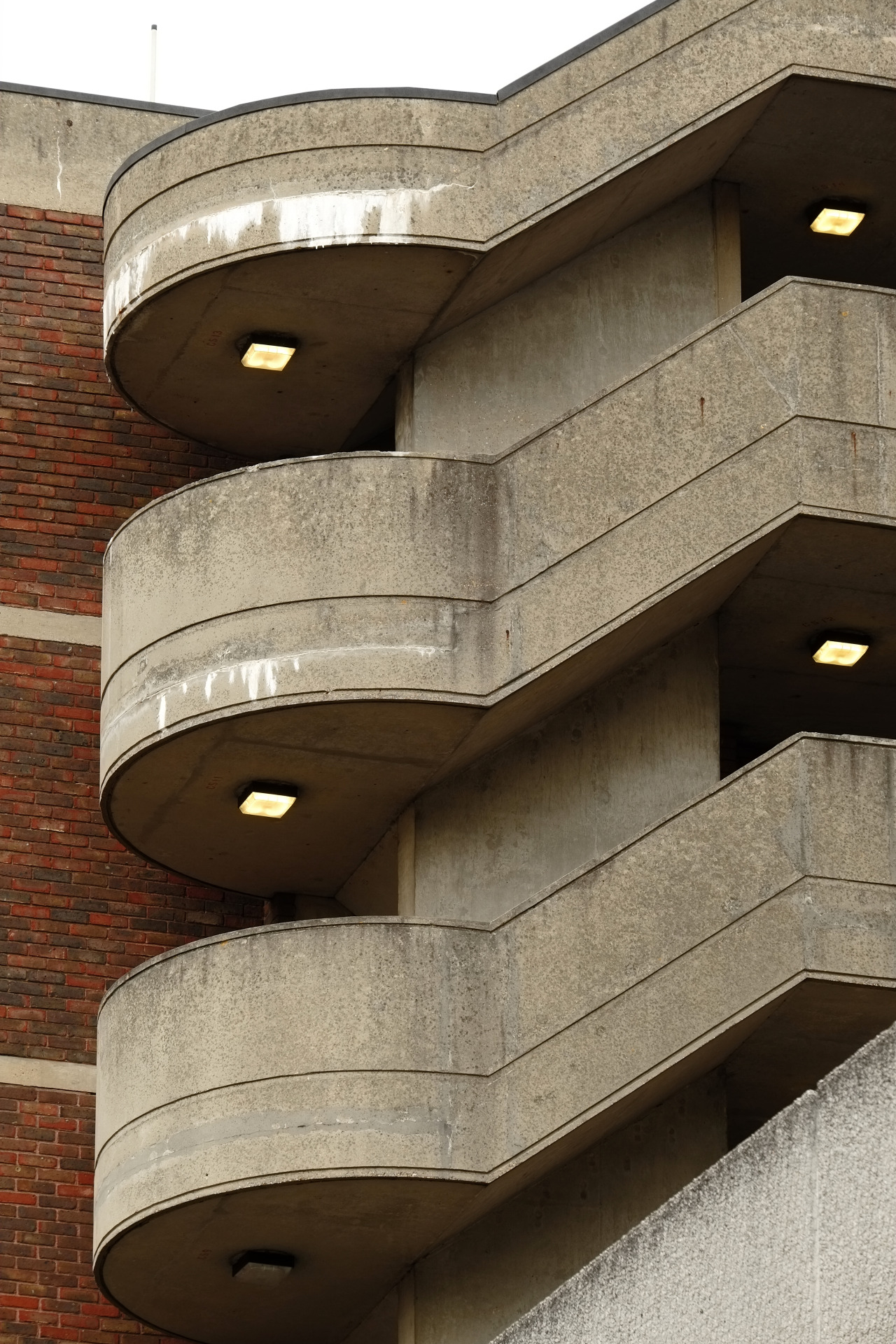 Archillect ID 371867