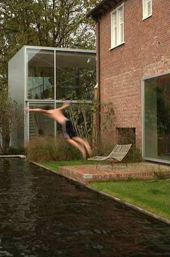 Archillect ID 371909