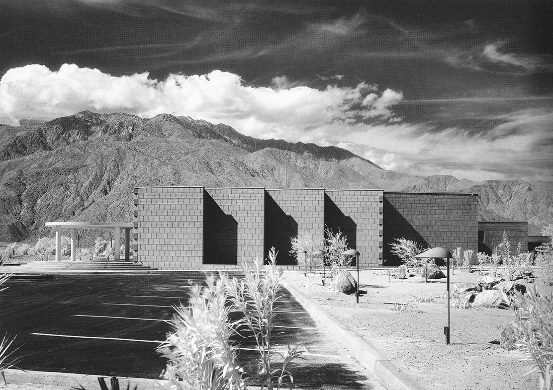 Archillect ID 371998