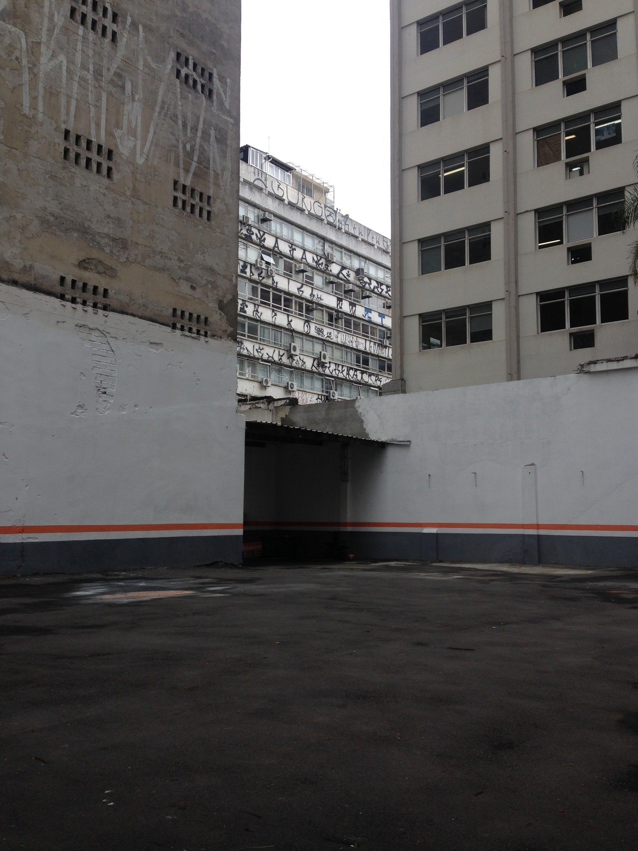 Archillect ID 372080