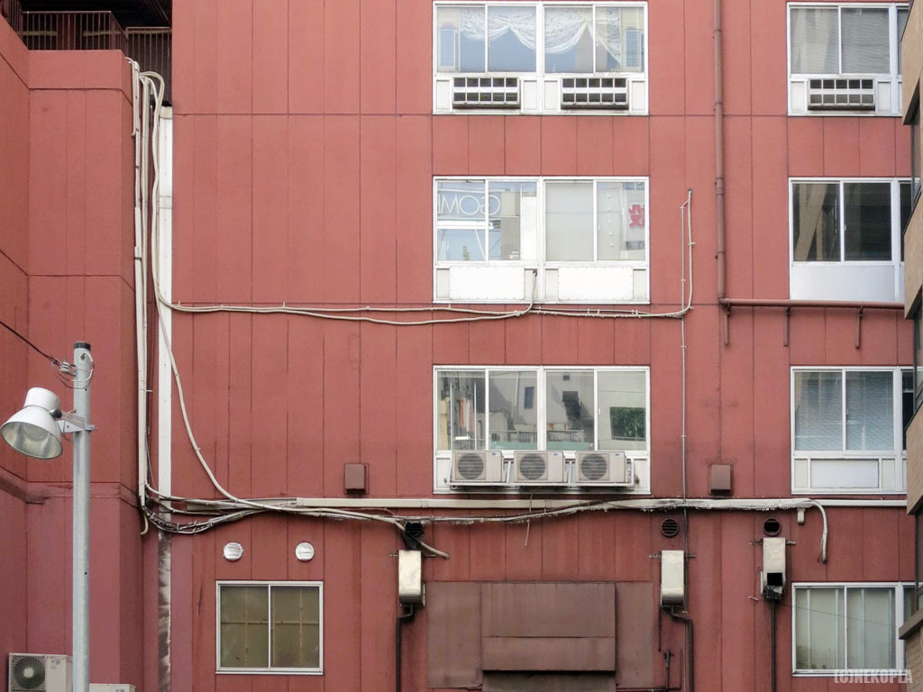 Archillect ID 372087