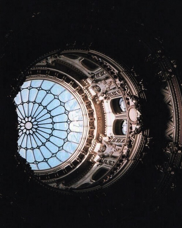 Archillect ID 372103