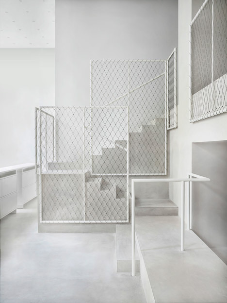 Archillect ID 372106