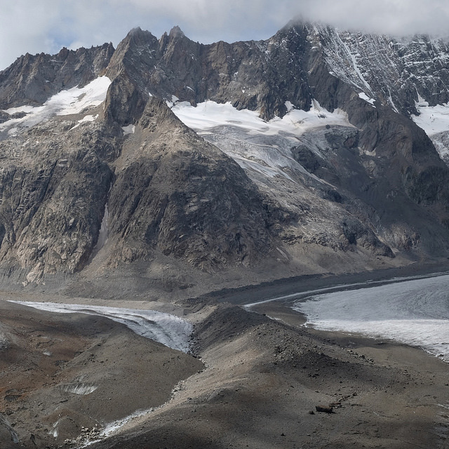 Archillect ID 372114