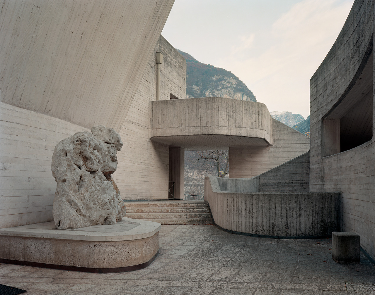 Archillect ID 372130