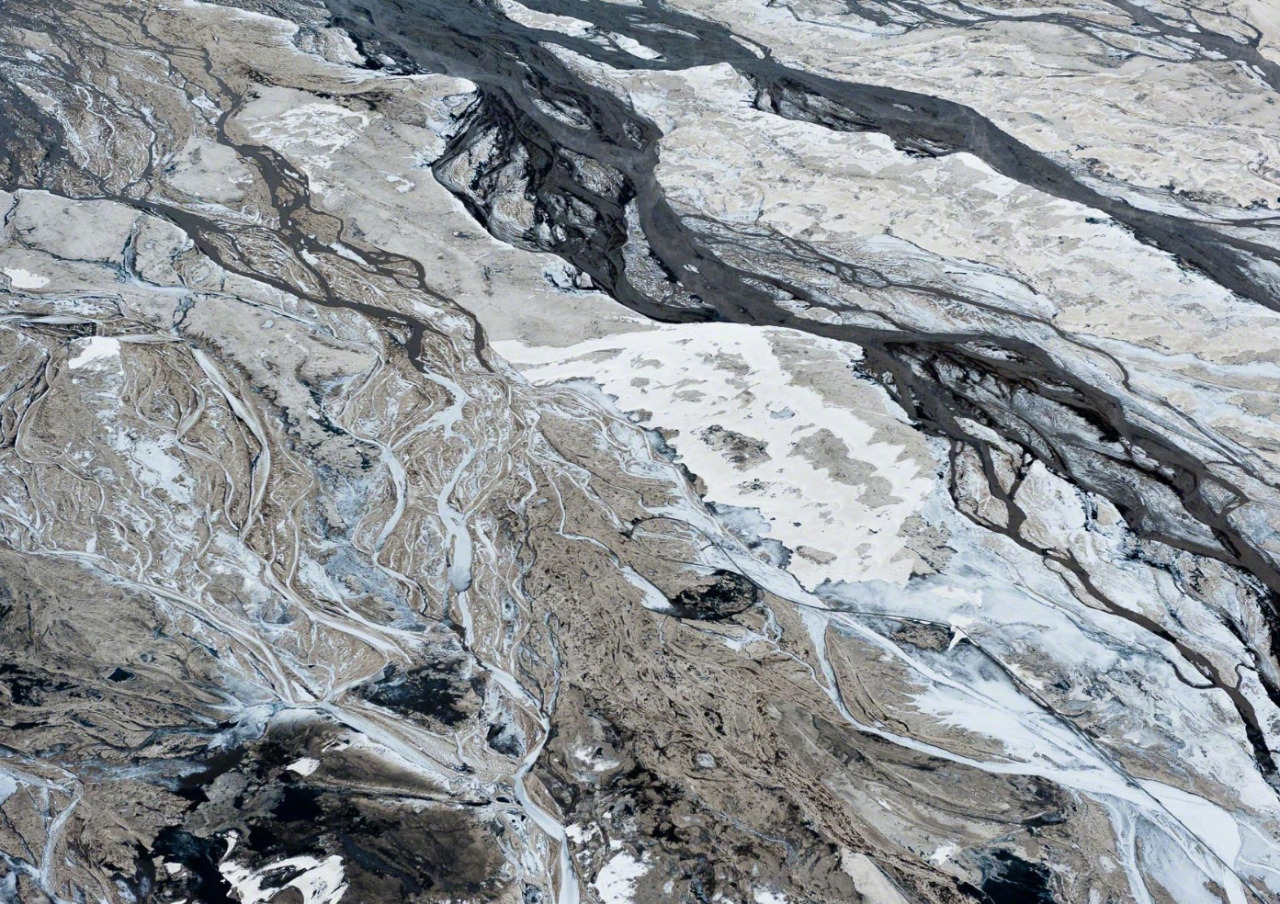 Archillect ID 372226